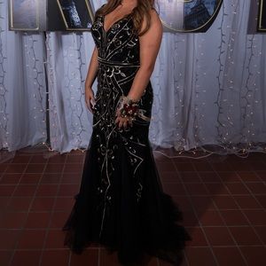 Black mermaid style dress with champagne gold accent detail size 10